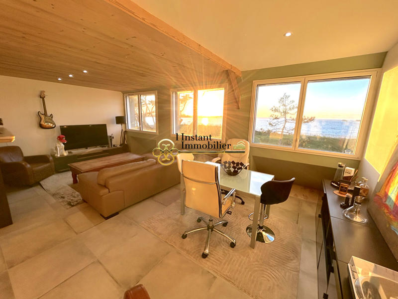 Appartement - 80 m² - 2 pièces