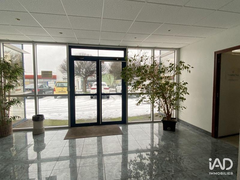 Local commercial - 596 m²