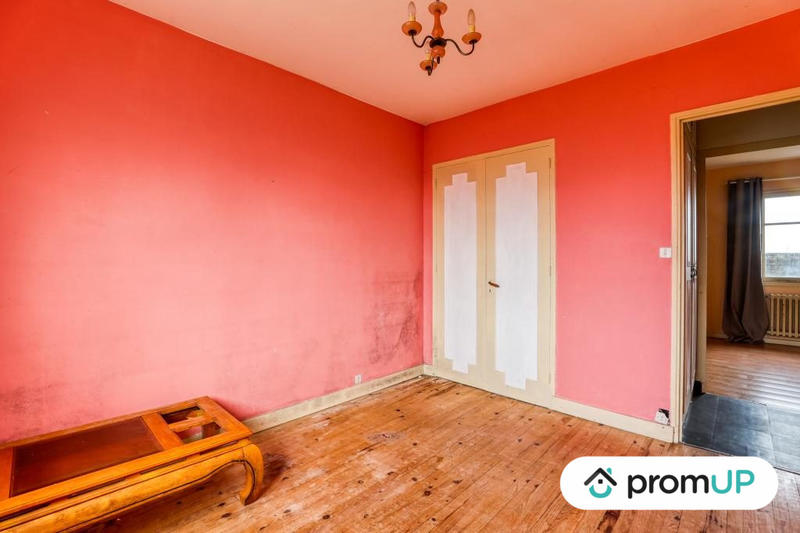 Maison - 270 m² - 7 pièces