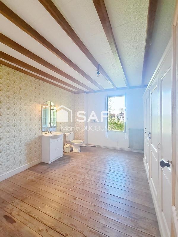 Maison - 237 m² - 8 pièces