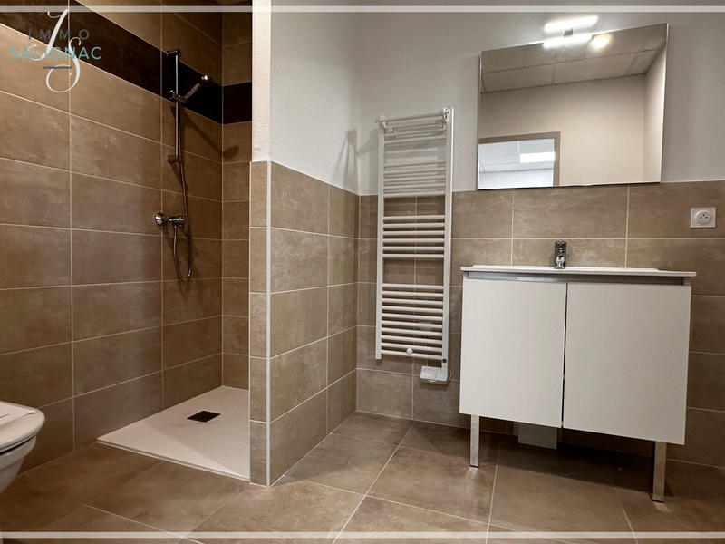 Local commercial - 287 m²