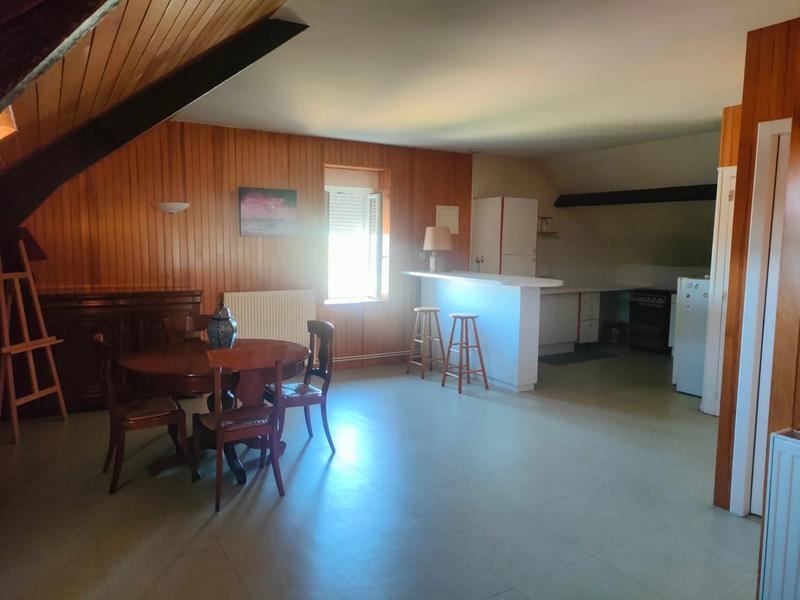 Maison - 203 m² - 8 pièces