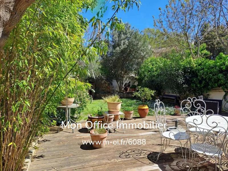 Maison - 207 m² - 5 pièces