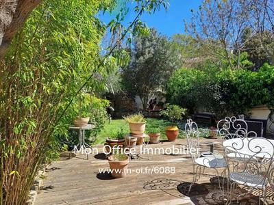 Maison - 207 m² - 5 pièces