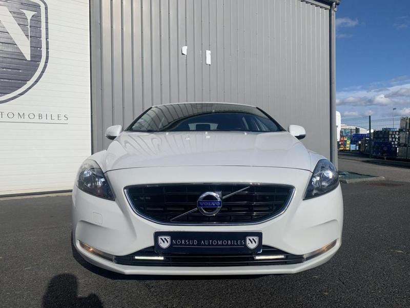 Volvo V40 T2 120 Ch Momentum - Garantie 6 Mois