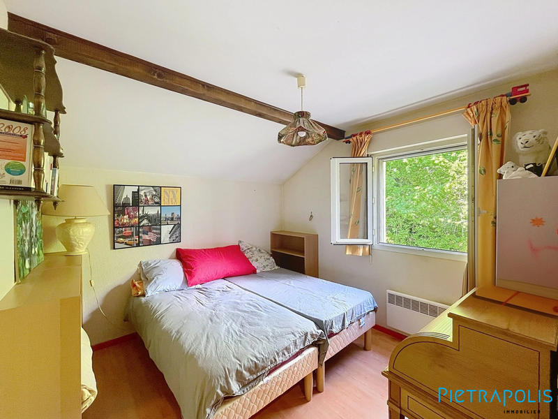 Maison traditionnelle - 182 m² - 6 pièces