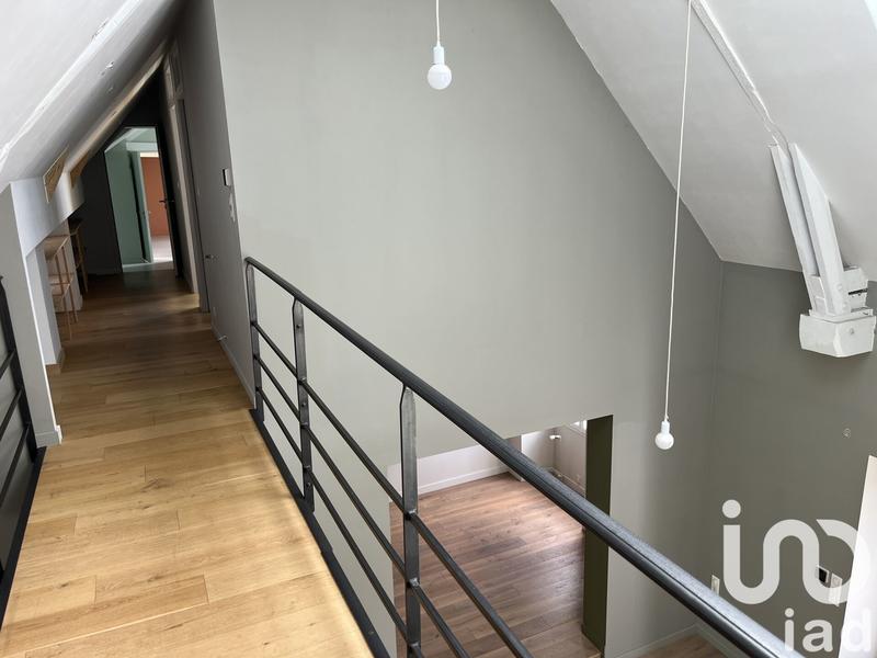 Maison - 220 m² - 7 pièces