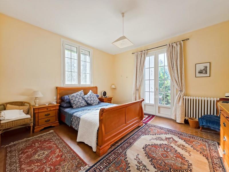 Maison - 186 m² - 7 pièces