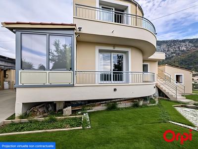 Maison - 118 m² - 6 pièces