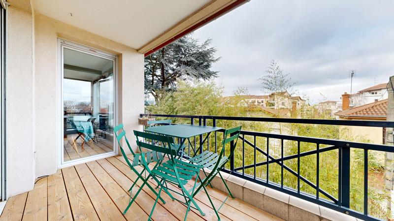 Appartement - 122 m² - 4 pièces