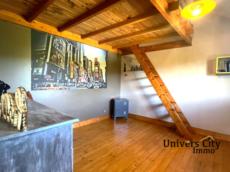 Maison - 176 m² - 8 pièces