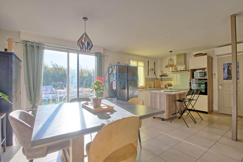 Maison - 104 m² - 4 pièces