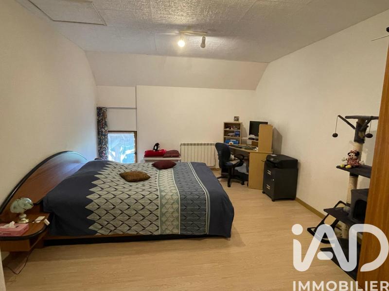 Maison - 190 m² - 8 pièces