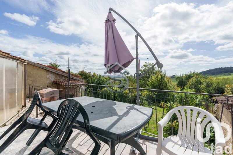Maison - 243 m² - 7 pièces