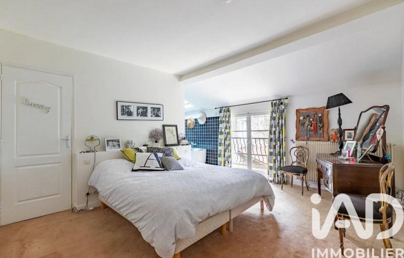 Maison - 370 m² - 5 pièces