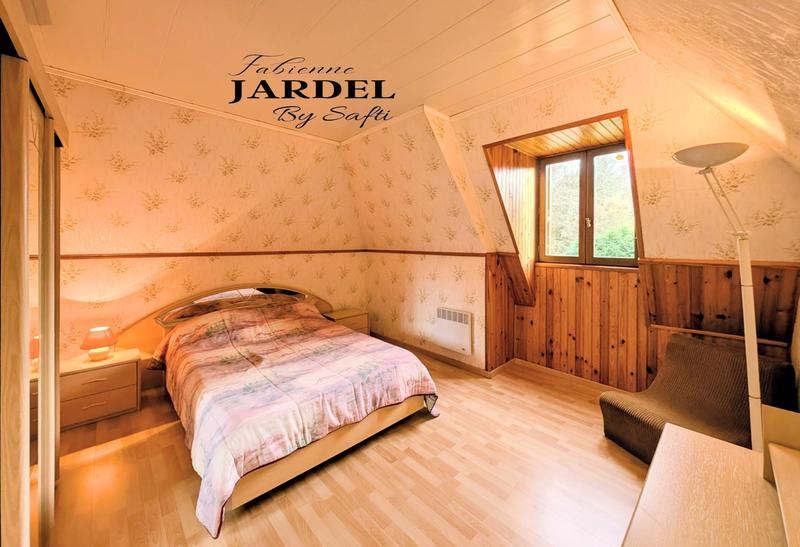 Maison - 143 m² - 7 pièces