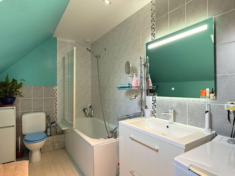 Maison - 80 m² - 4 pièces