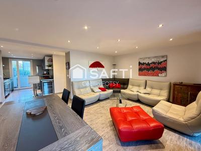 Appartement - 81 m² - 4 pièces