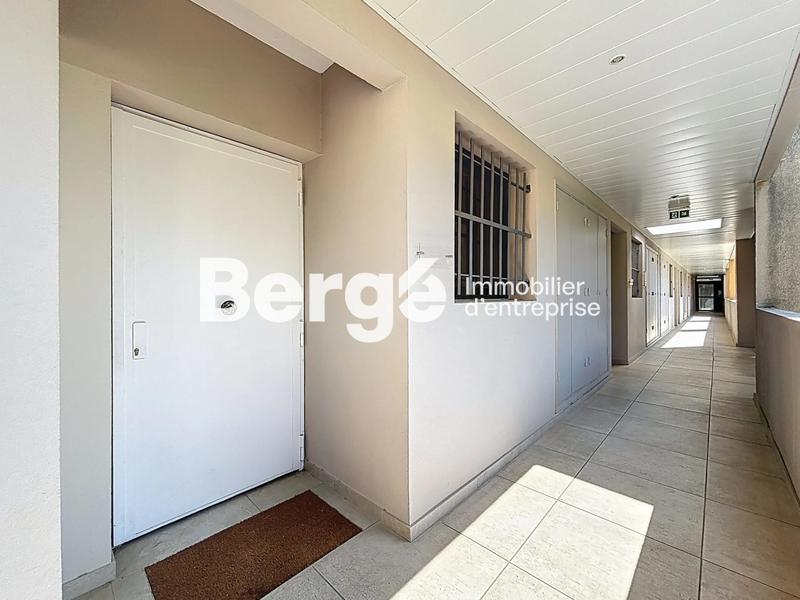 Bureau - 70 m² - 3 pièces