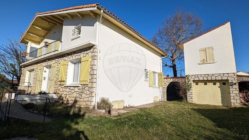 Maison - 153 m² - 6 pièces