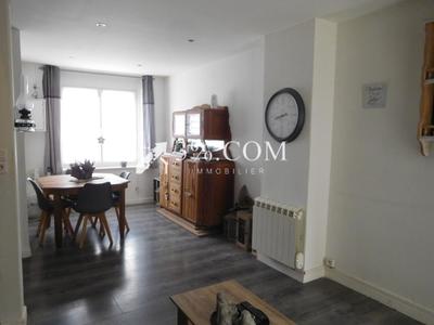 Maison - 82 m² - 5 pièces