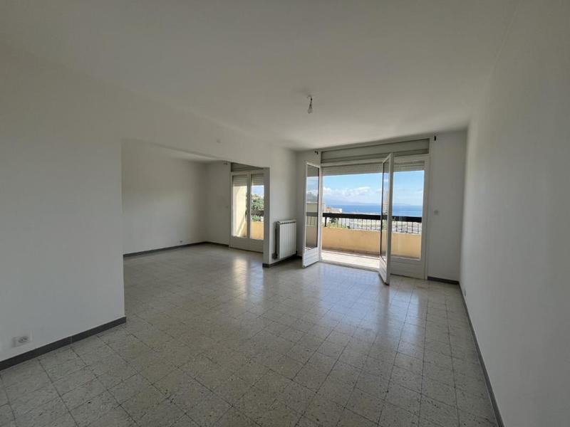 Appartement - 84 m² - 4 pièces