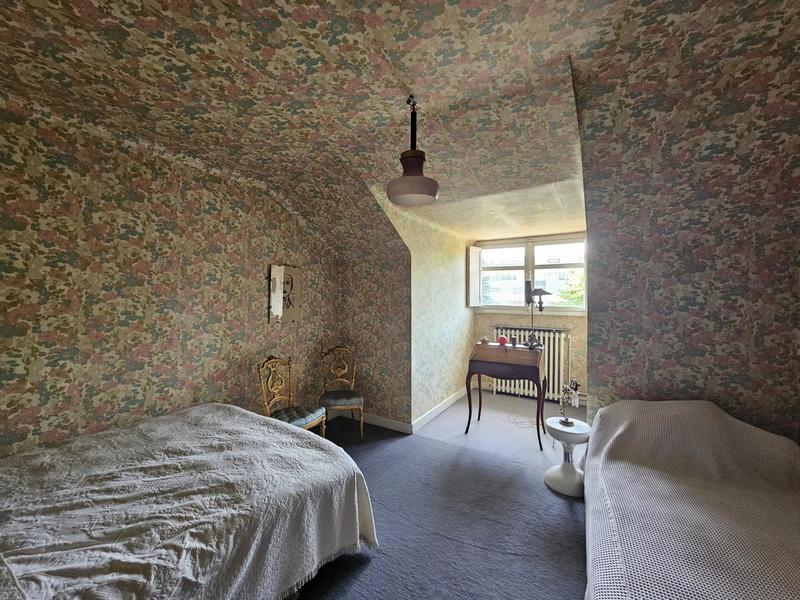 Maison - 338 m² - 8 pièces