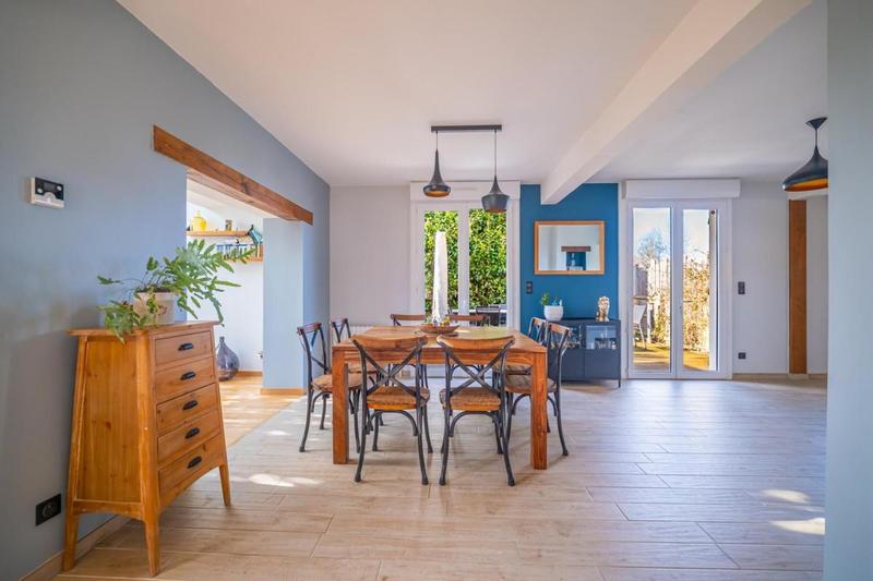 Maison traditionnelle - 154 m² - 6 pièces