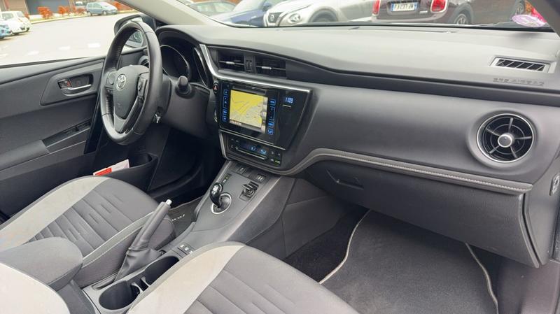 Toyota Auris II 1.8 Vvt-i 136 Hybride Cvt Design - Première main Entretien constructeur