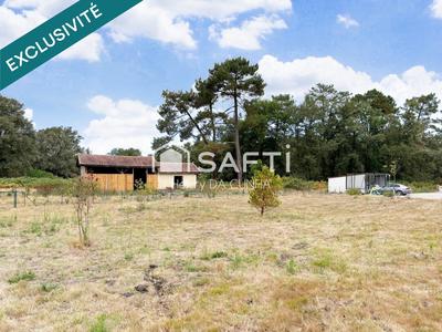 Maison - 180 m² - 8 pièces