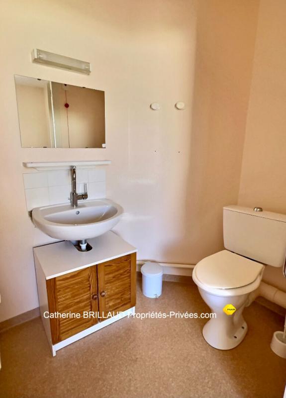 Maison - 1 154 m² - 35 pièces