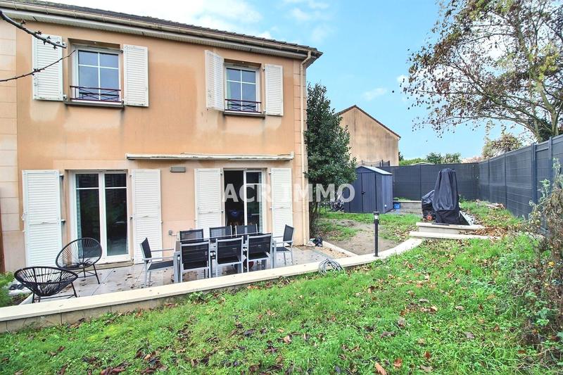Maison - 92 m² - 5 pièces