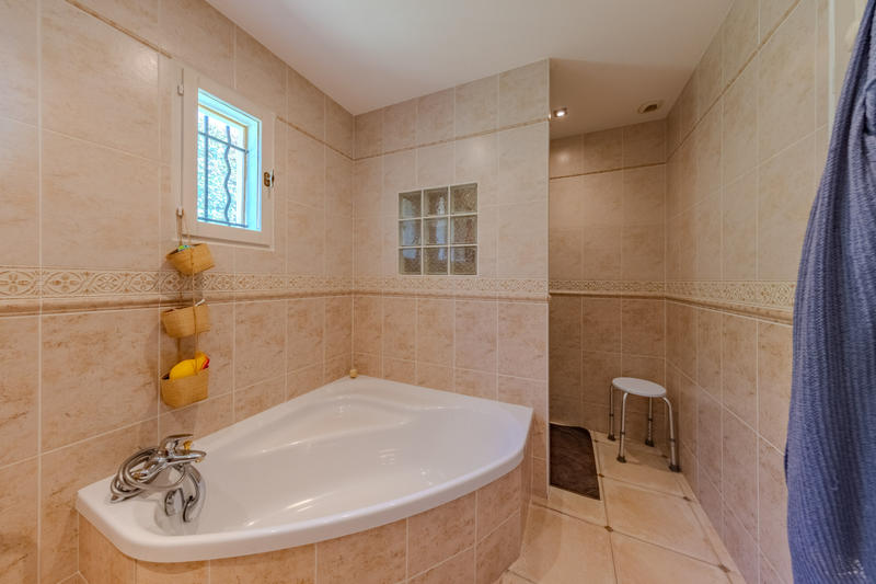 Maison - 161 m² - 5 pièces