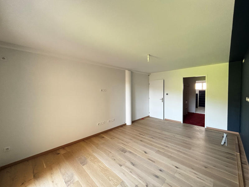 Maison - 362 m² - 8 pièces