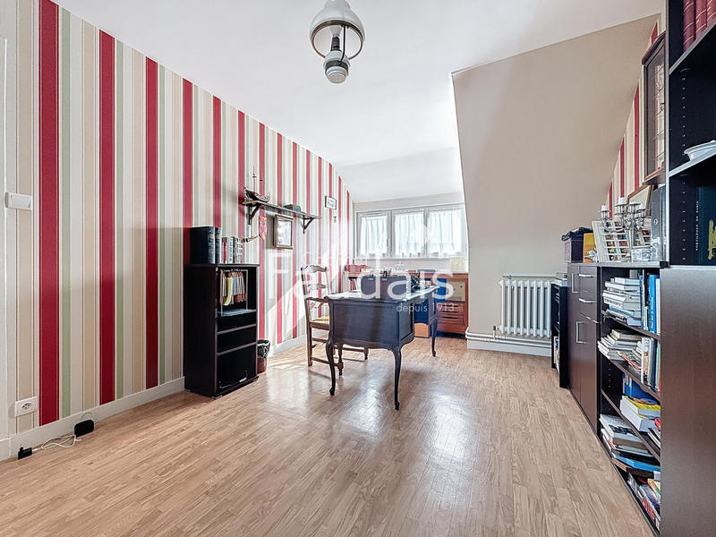 Maison - 165 m² - 7 pièces