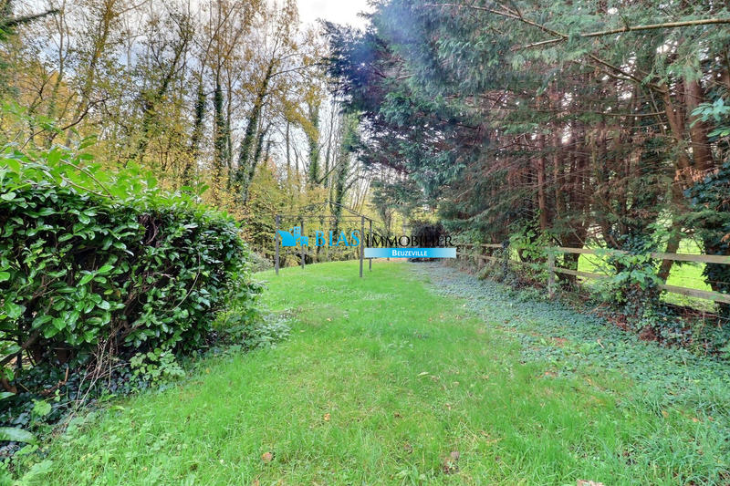 Maison - 202 m² - 5 pièces