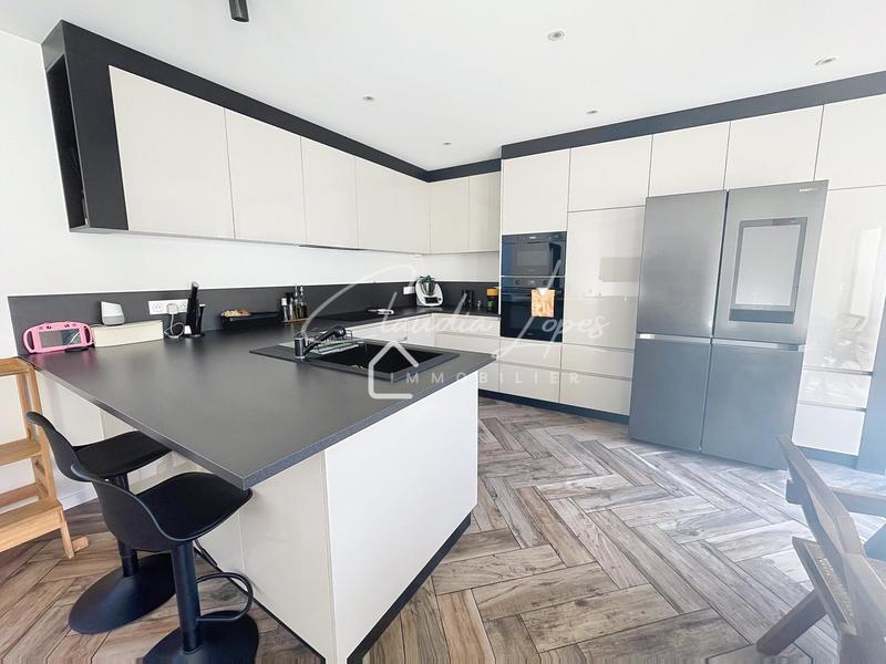 Maison - 148 m² - 5 pièces