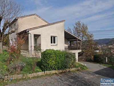 Maison - 141 m² - 5 pièces