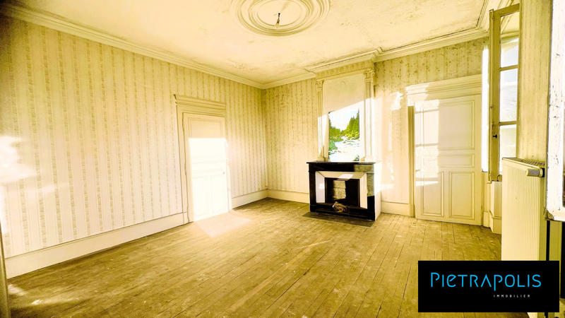 Maison - 475 m² - 15 pièces