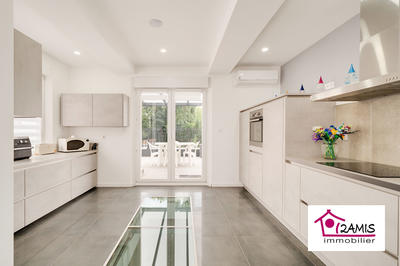 Maison - 160 m² - 6 pièces