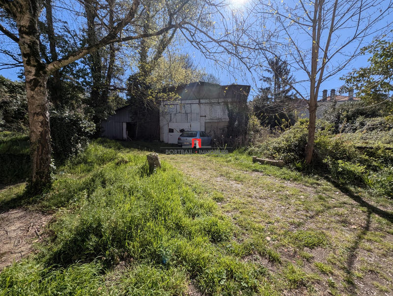 Maison - 500 m² - 15 pièces