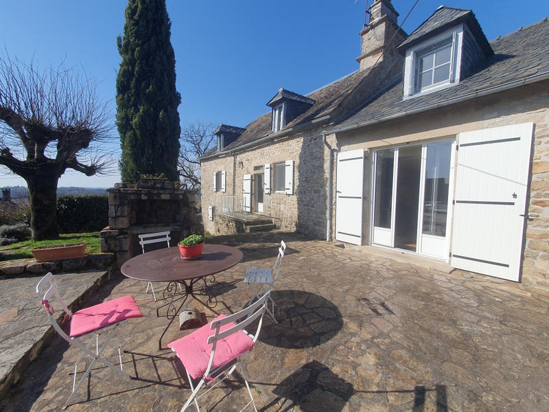 Maison de village - 212 m² - 7 pièces