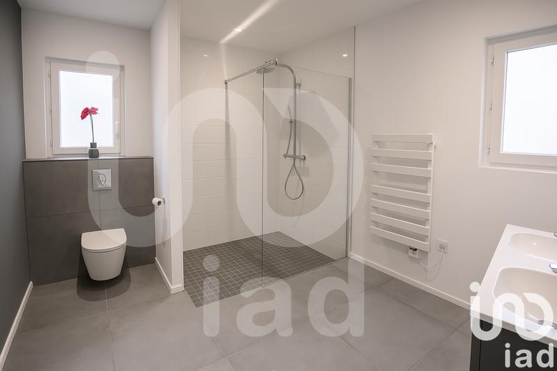 Maison - 166 m² - 5 pièces