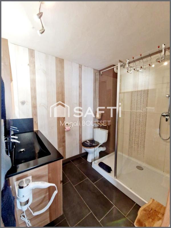 Local commercial - 363 m² - 9 pièces