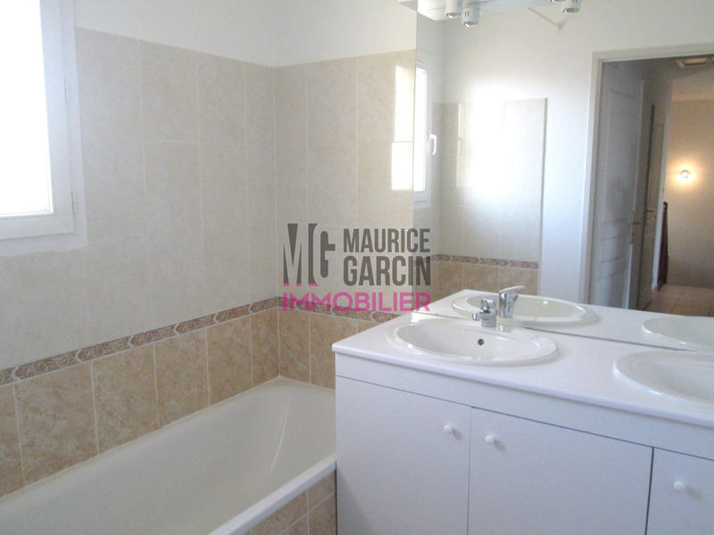 Maison - 94 m² - 4 pièces