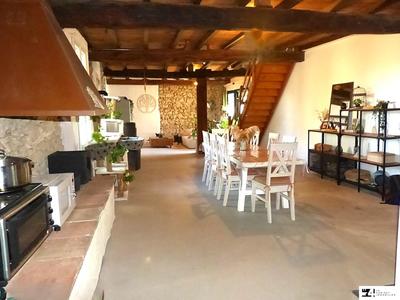 Maison traditionnelle - 126 m² - 4 pièces