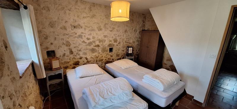 Maison - 428 m² - 20 pièces