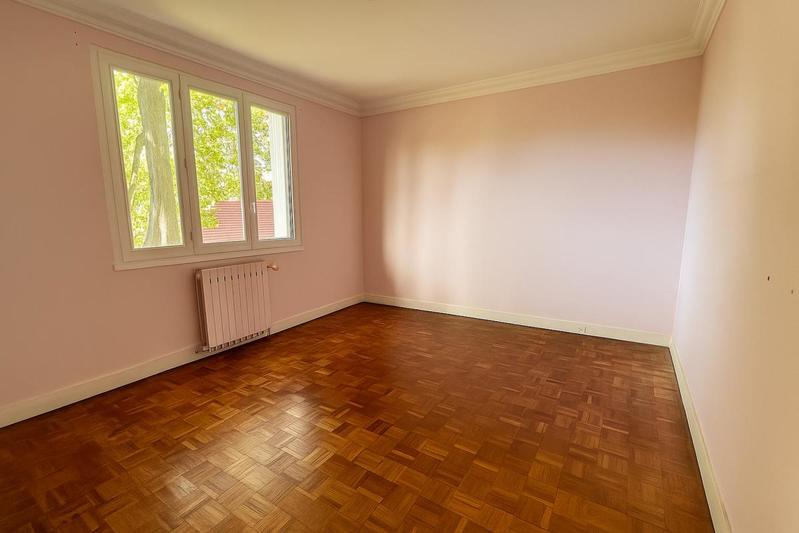 Maison - 81 m² - 5 pièces