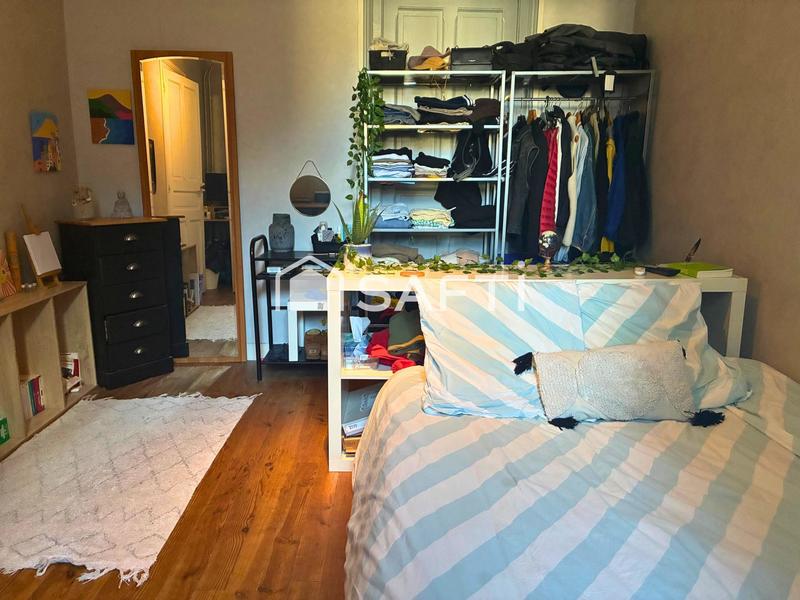 Maison de ville - 100 m² - 10 pièces