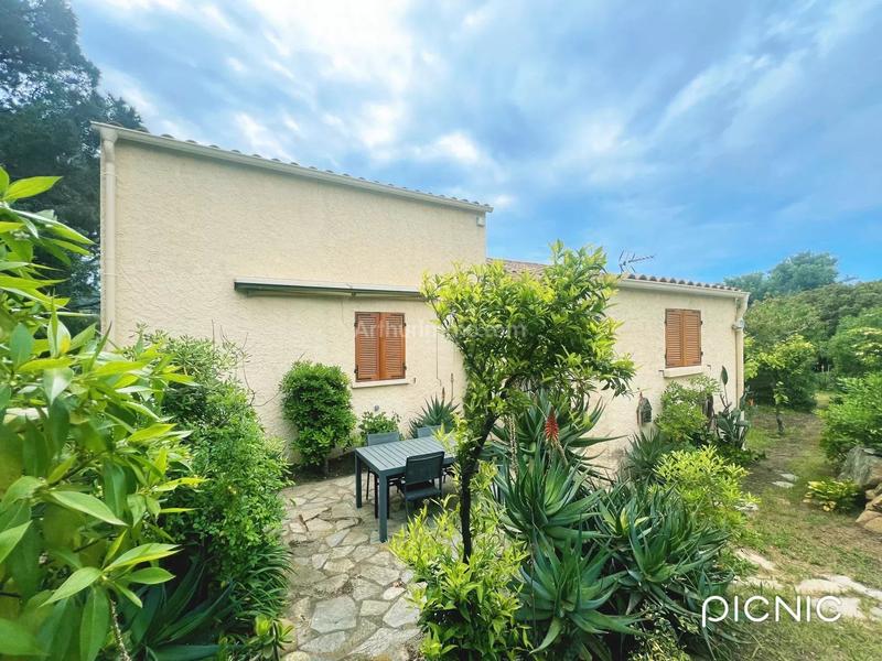 Maison - 168 m² - 5 pièces